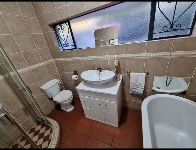 4 BEDROOM HOUSE FOR SALE IN THREE RIVERS PROPER